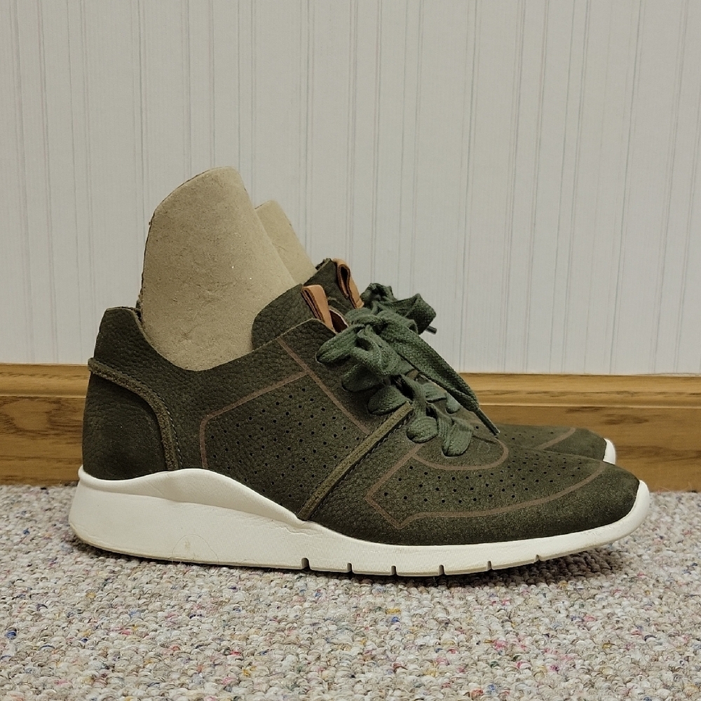 Gentle Souls By Kenneth Cole Olive Green Rania Lite Joggers Womens 7 Suede